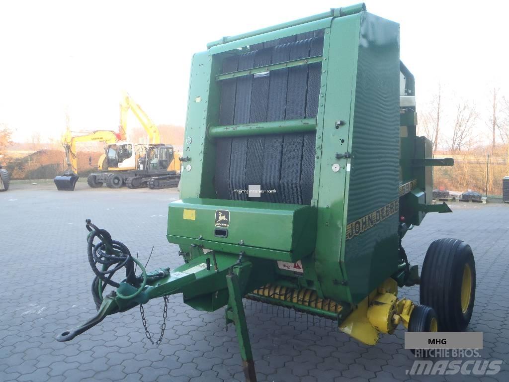 John Deere 590 Rundballe-pressere