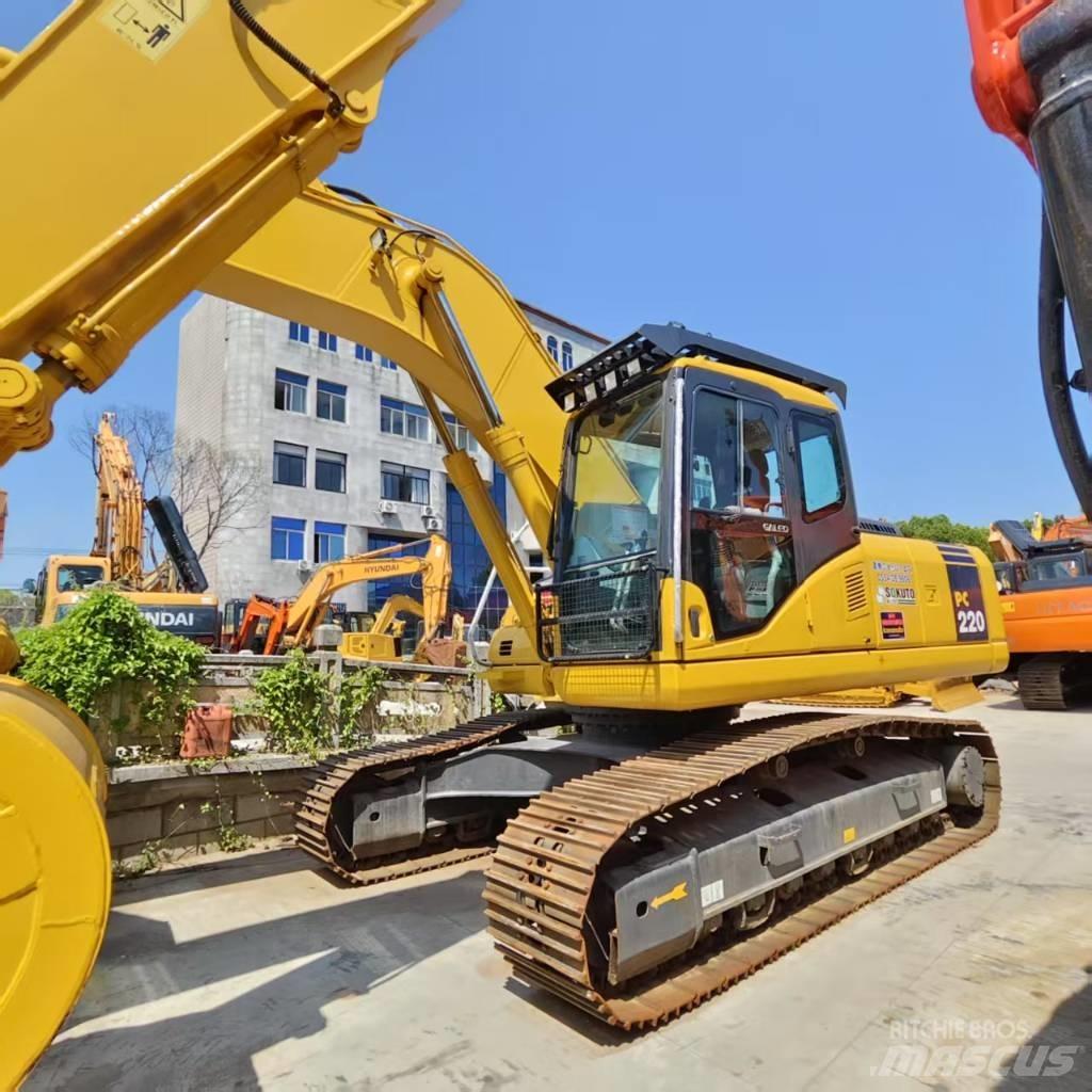 Komatsu PC 220 Gravemaskiner på larvebånd