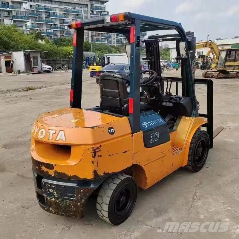 Toyota FD 30 Diesel gaffeltrucks