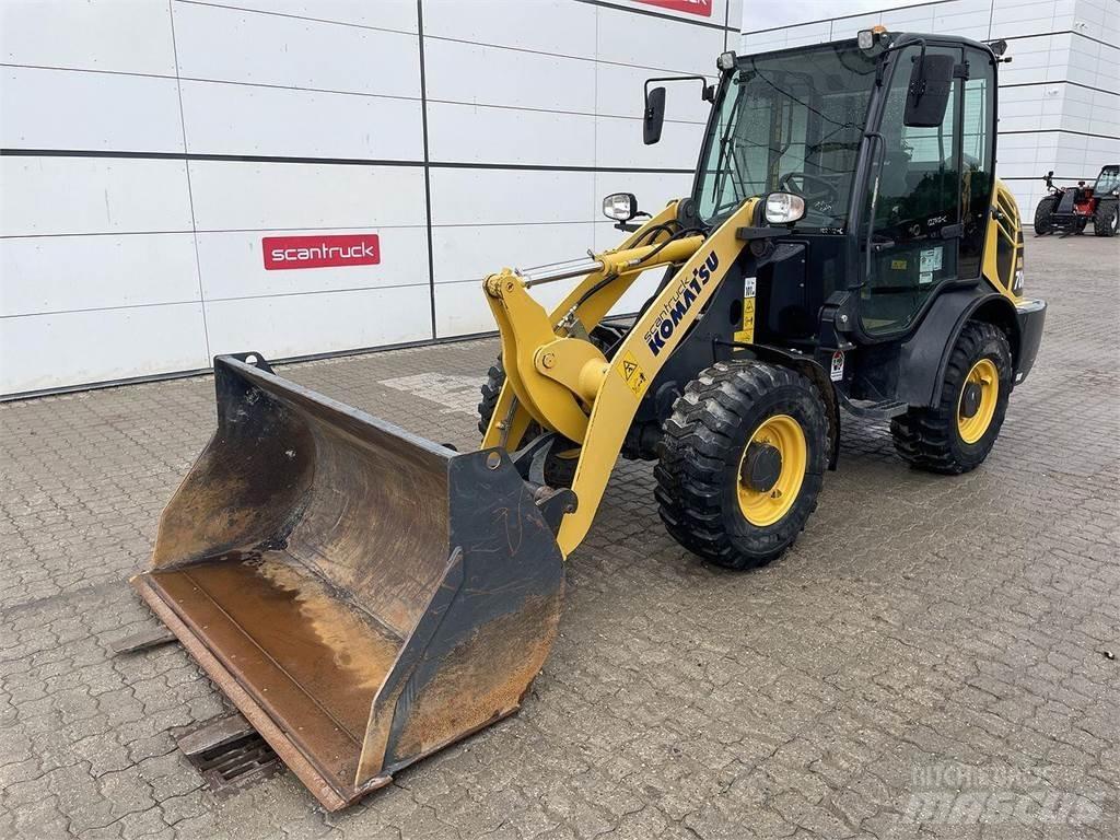 Komatsu WA70M-8EO Læssere
