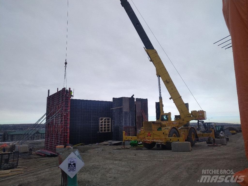 Grove RT 9100 Kraner til hårdt terræn