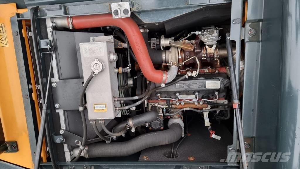 Hyundai HX 140 AL Gravemaskiner på larvebånd