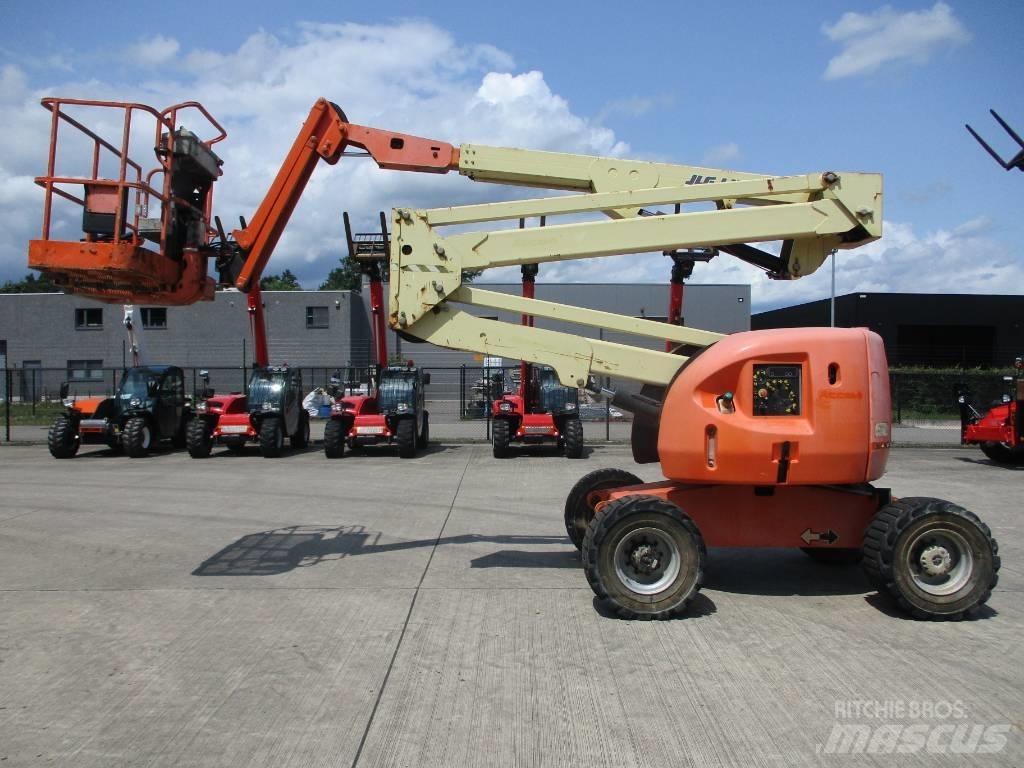 JLG 450 AJ (193) Kompakte selvkørende bomlifte