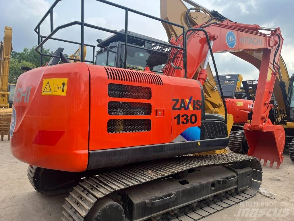 Hitachi ZX 130 Gravemaskiner på larvebånd