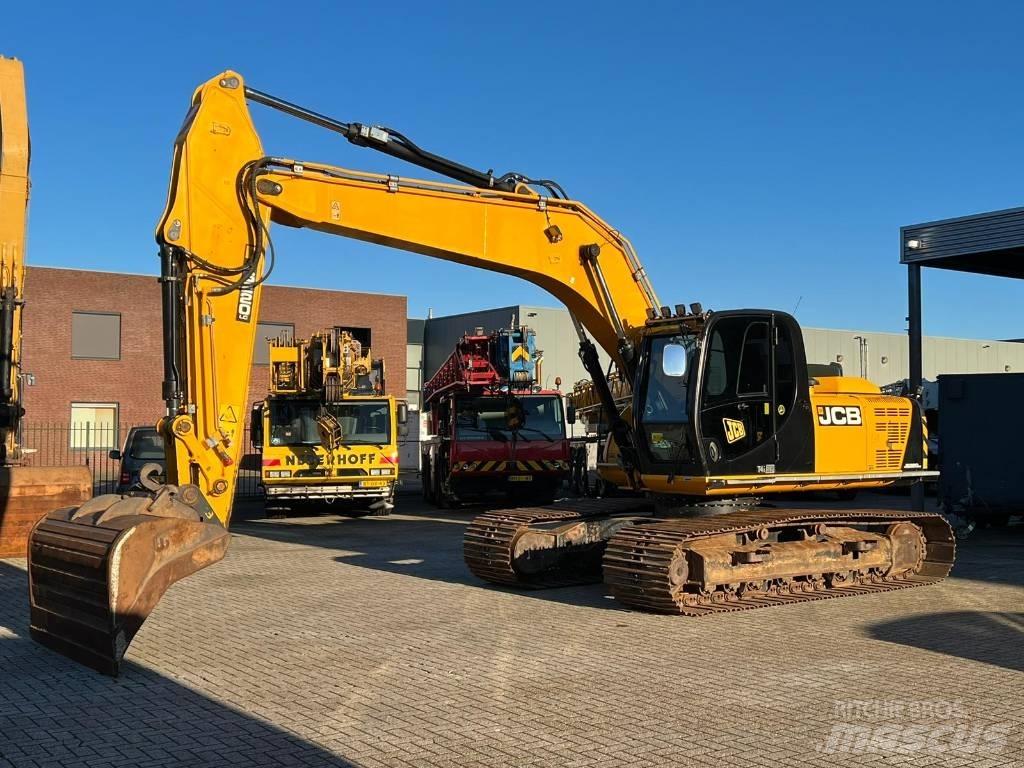 JCB JS 220 LC Gravemaskiner på larvebånd