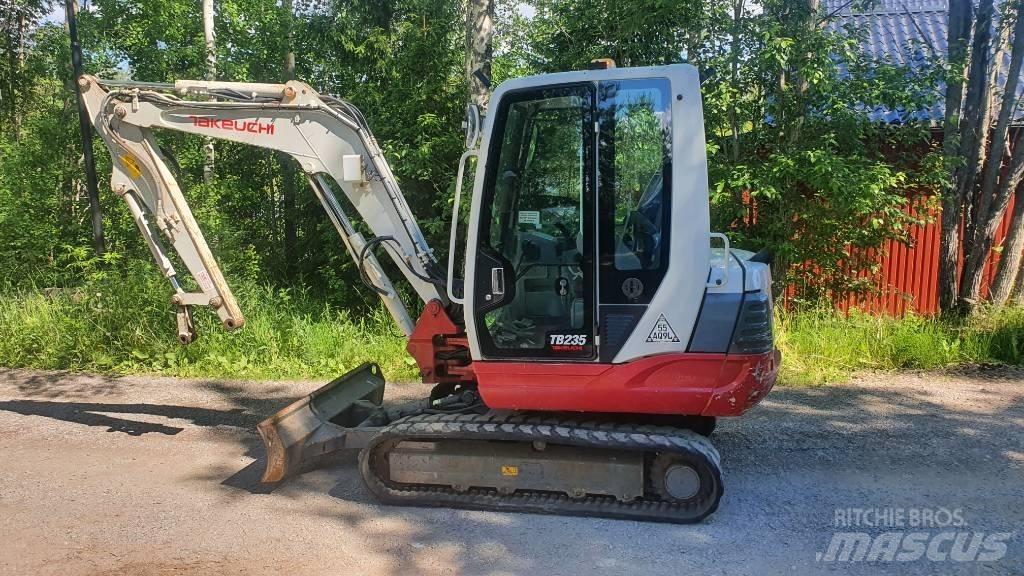 Takeuchi TB235 Minigravemaskiner