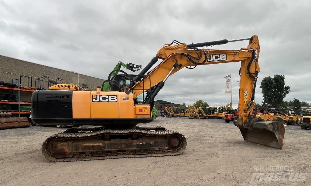 JCB JS 220 Gravemaskiner på larvebånd