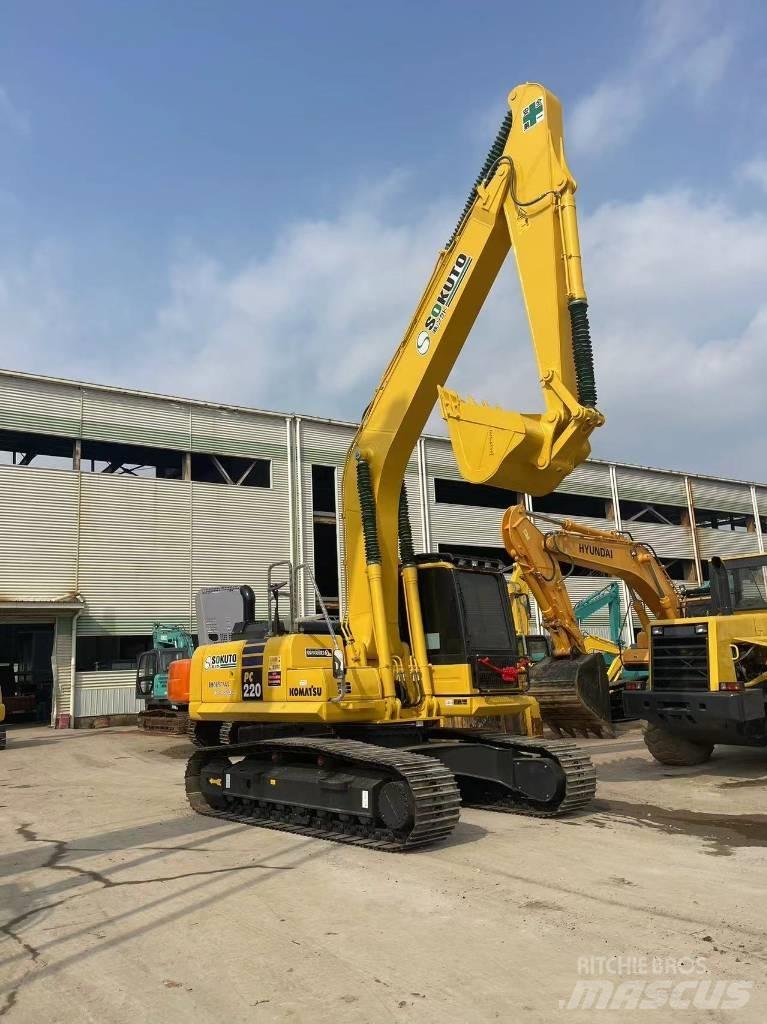 Komatsu PC 220-8 Gravemaskiner på larvebånd