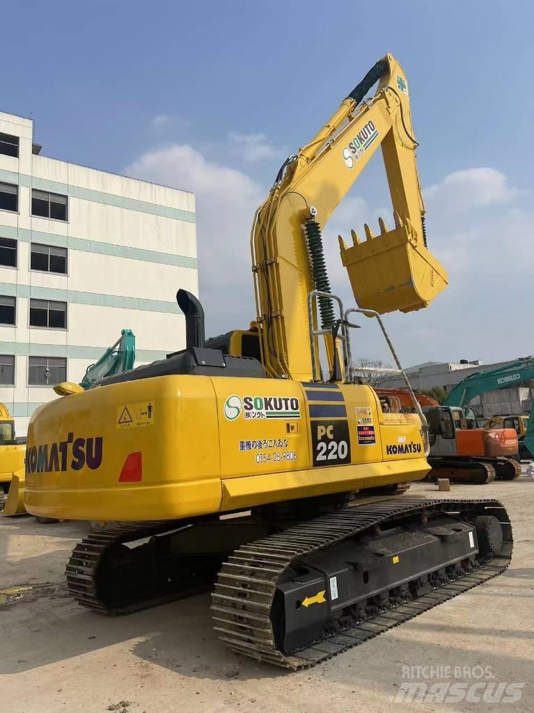 Komatsu PC 220-8 Gravemaskiner på larvebånd