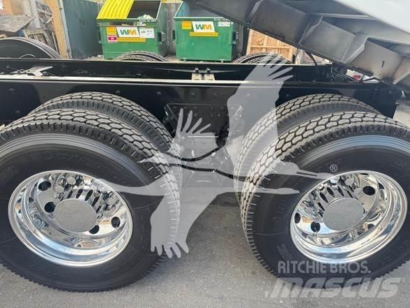 Kenworth T680 Lastbiler med tip
