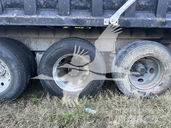 Mack RD688S Lastbiler med tip