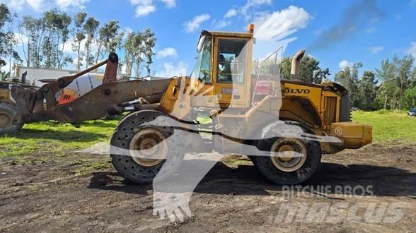 Volvo L120E Læssemaskiner på hjul