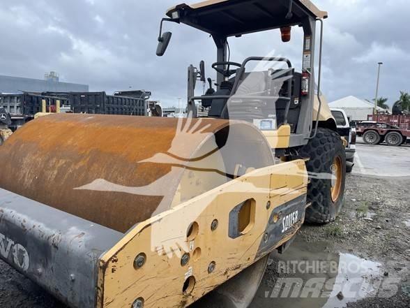 Volvo SD115B Enkelt tromle