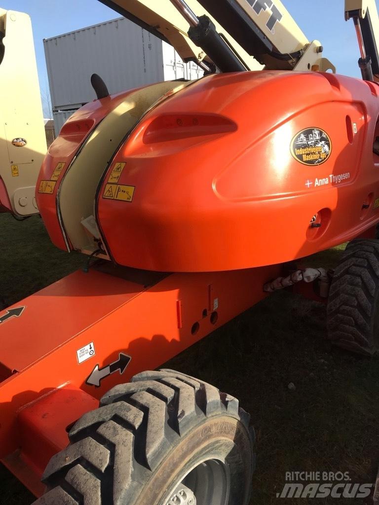 JLG 460 SJ Teleskoplifte