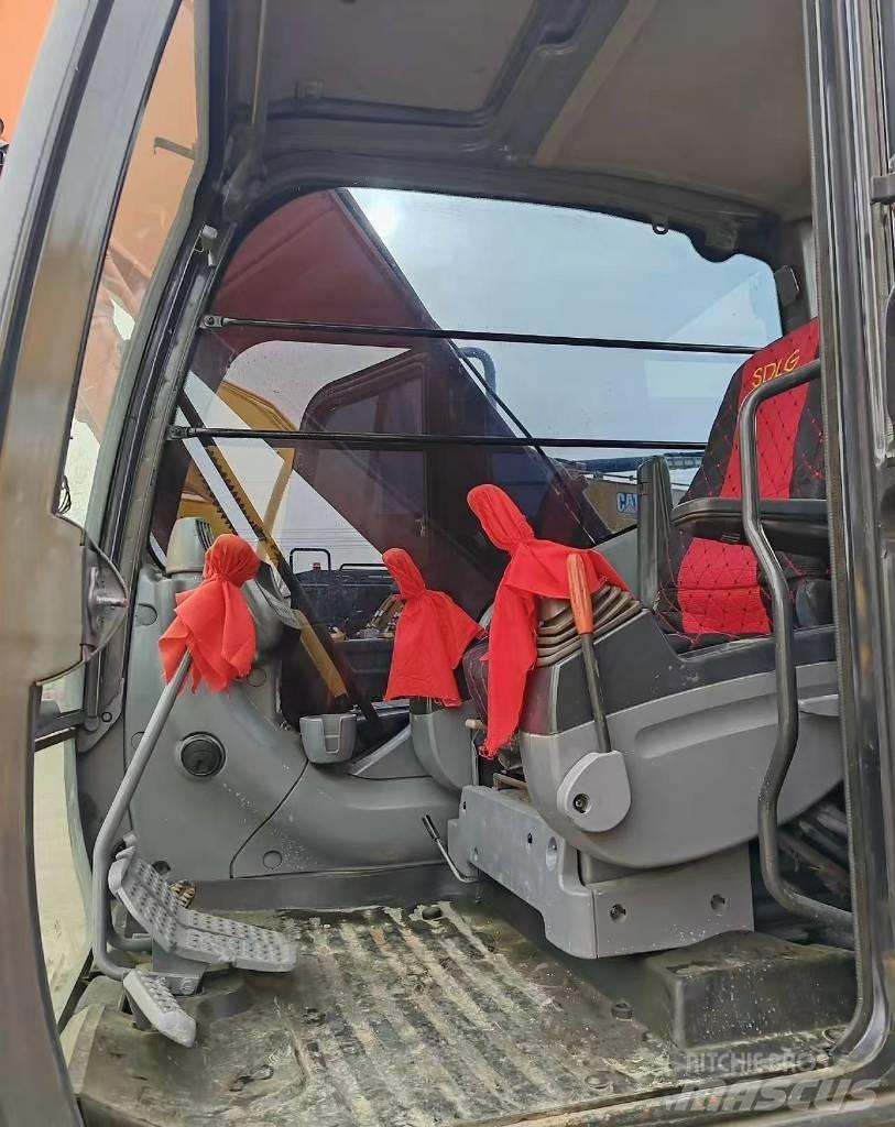 Hitachi 200 Gravemaskiner på larvebånd