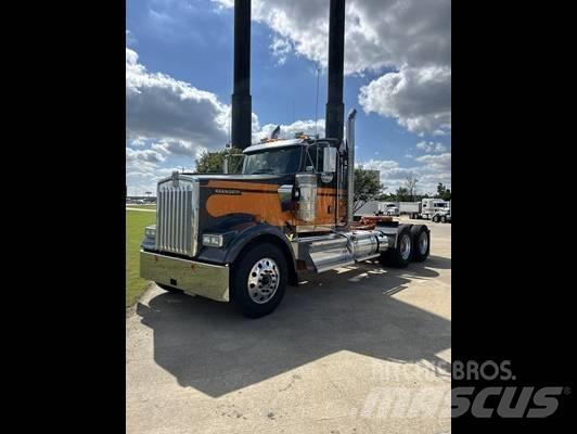 Kenworth W 900 Trækkere
