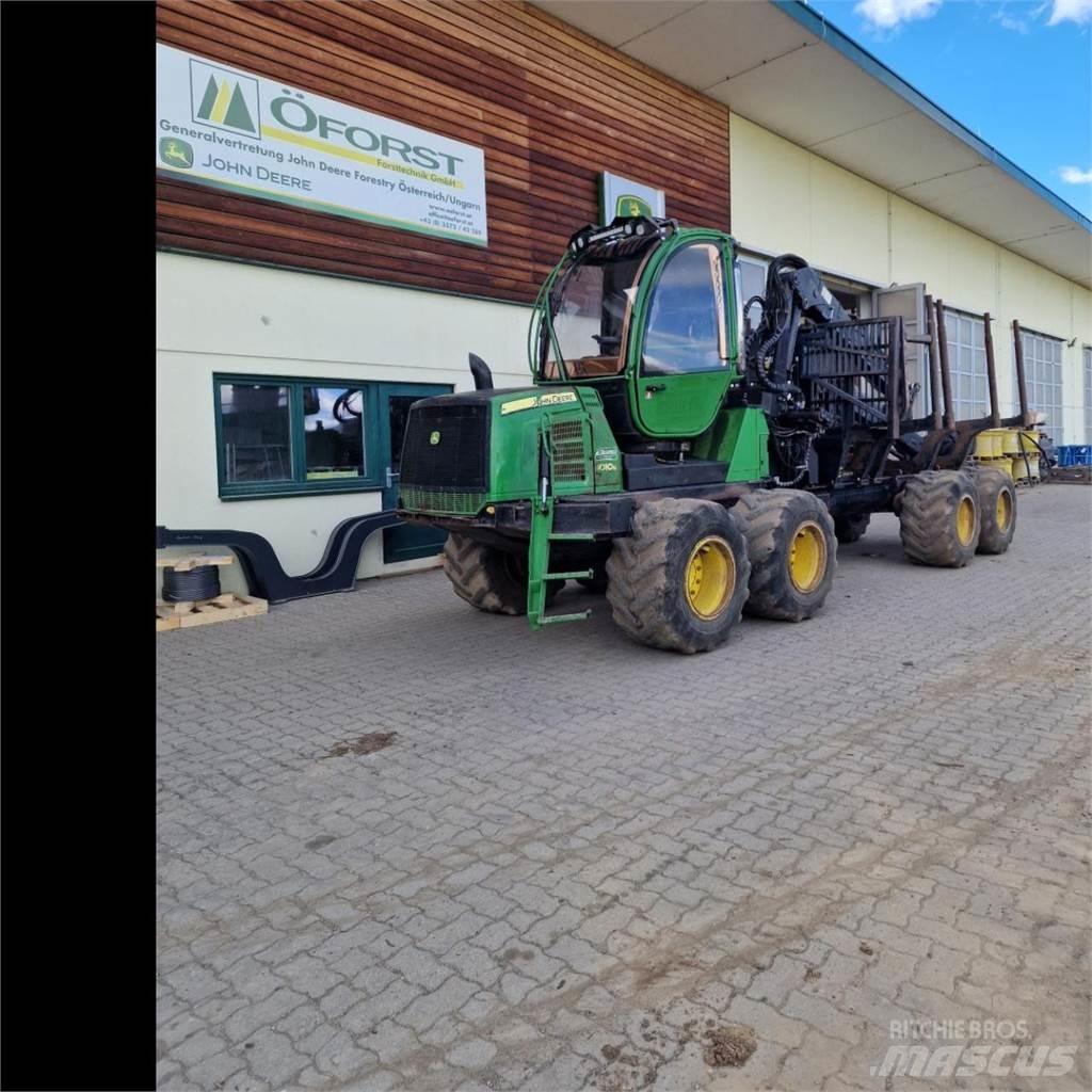 John Deere 1010 E Udkørselsmaskiner