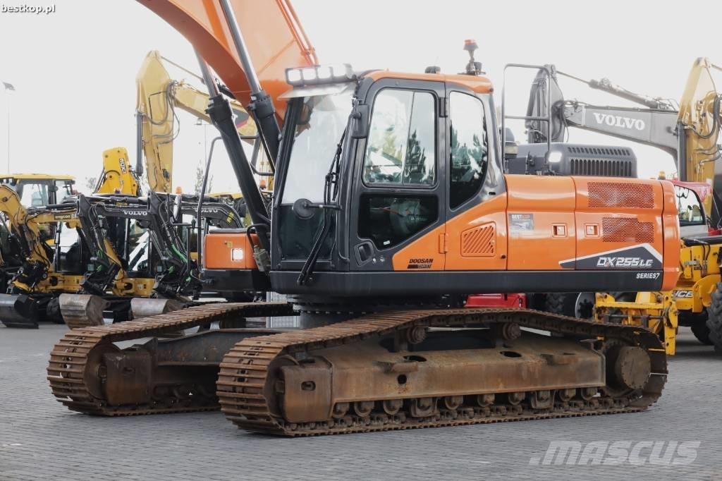 Doosan DX 255 LC-7 Gravemaskiner på larvebånd