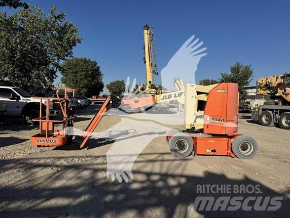 JLG E300AJP Bomlifte med knækarm
