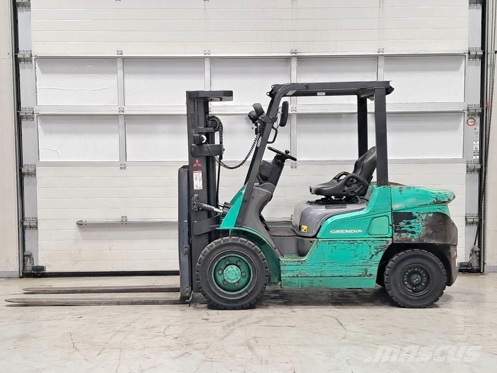 Mitsubishi FD30NT Diesel gaffeltrucks