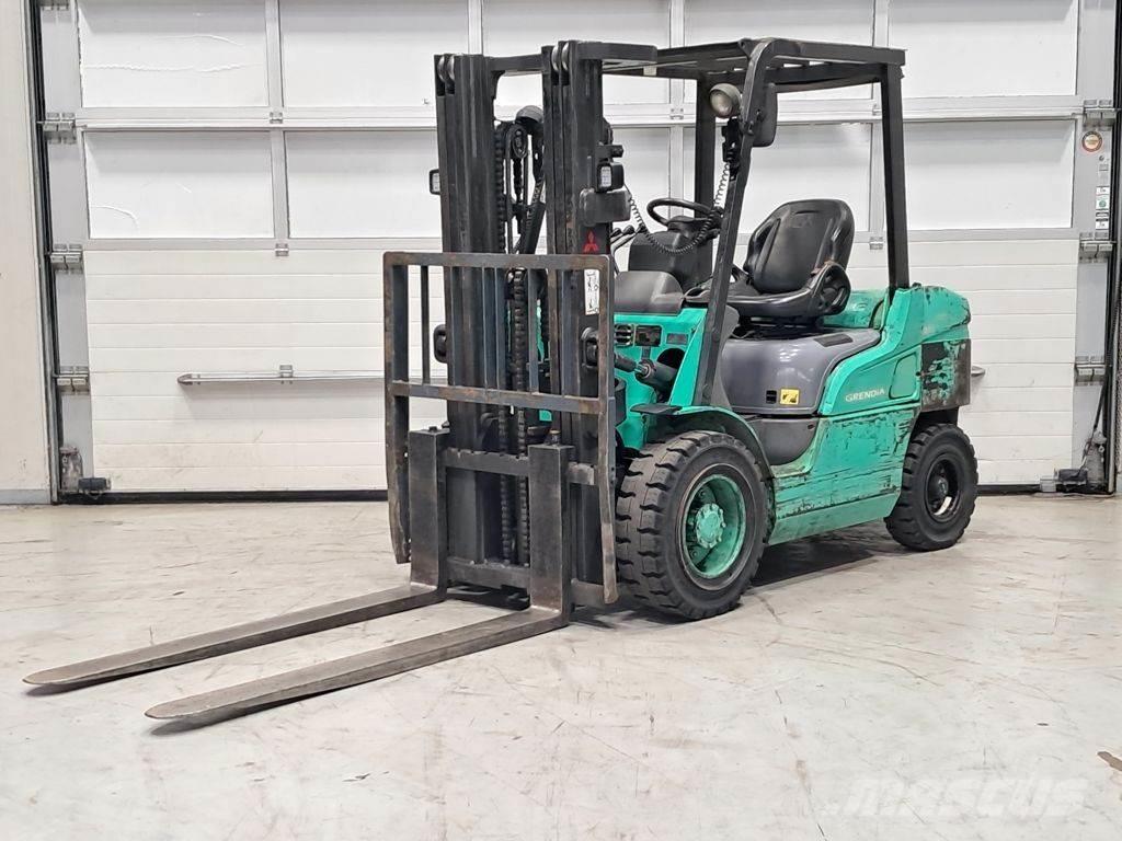 Mitsubishi FD30NT Diesel gaffeltrucks