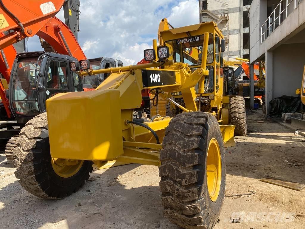 CAT 140 G Vejhøvle / Gradere