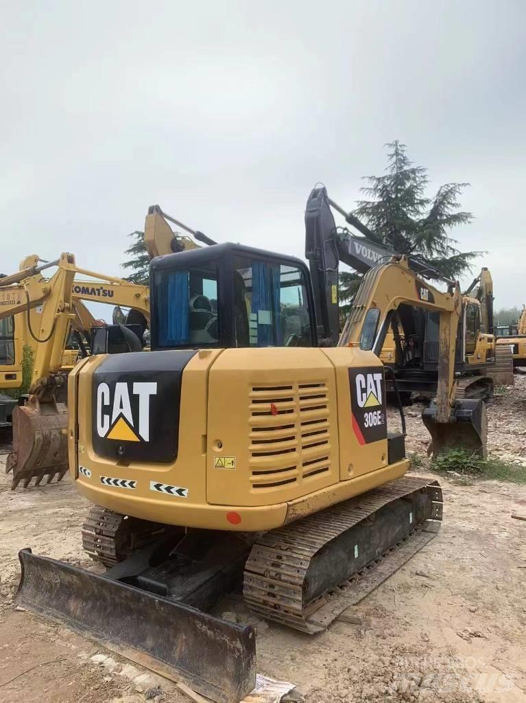 CAT 306E2 Gravemaskiner på larvebånd