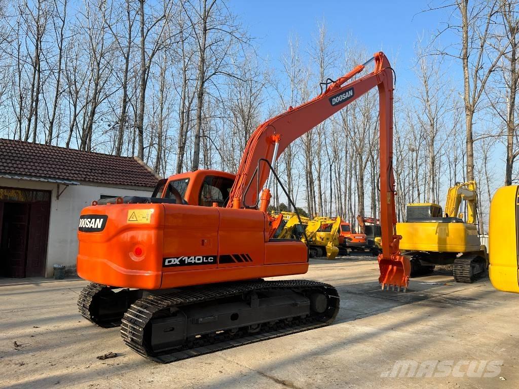 Doosan DX140 Gravemaskiner på larvebånd