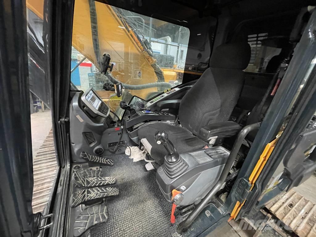 Hyundai HX 260 L Gravemaskiner på larvebånd