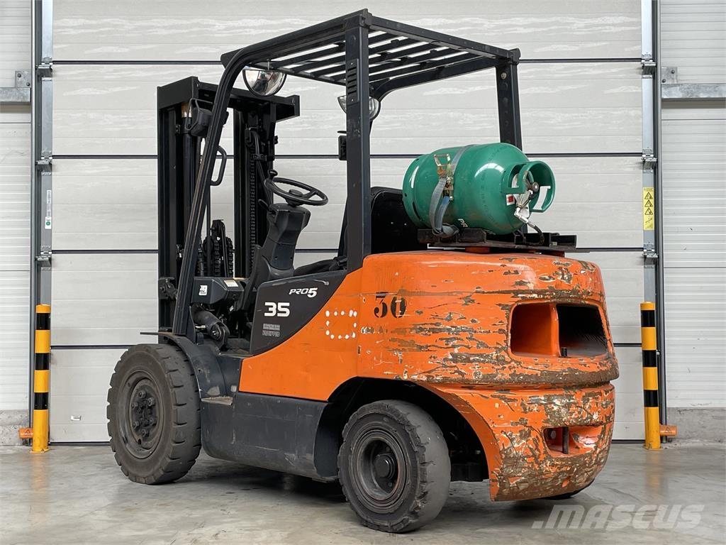 Doosan G35C-5 LPG gaffeltrucks