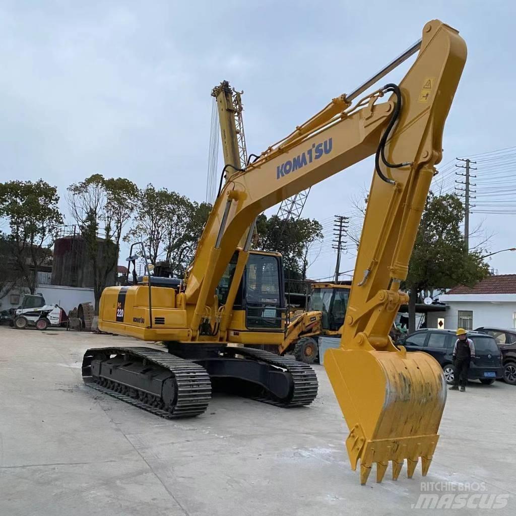 Komatsu PC 220 Gravemaskiner på larvebånd
