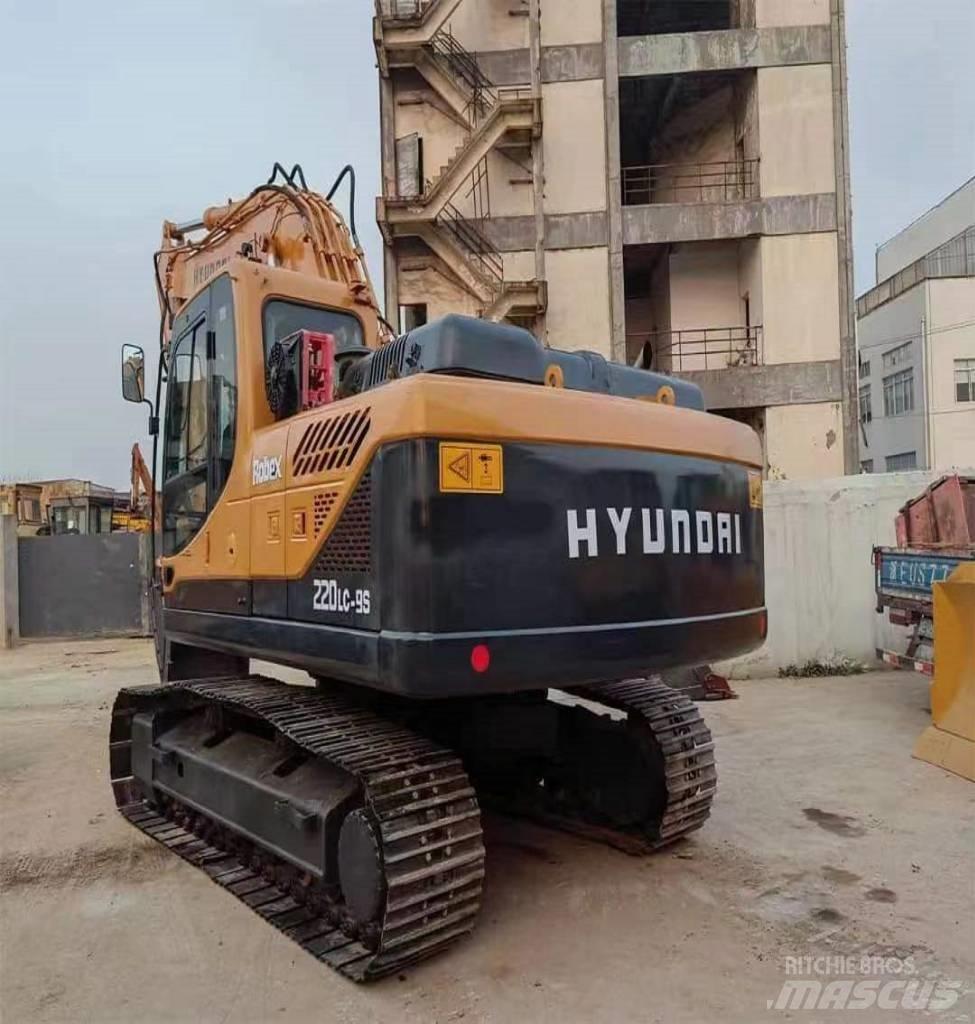 Hyundai R220LC-9S Gravemaskiner på larvebånd