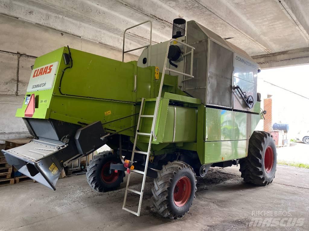 CLAAS Dominator 150 Mejetærskere