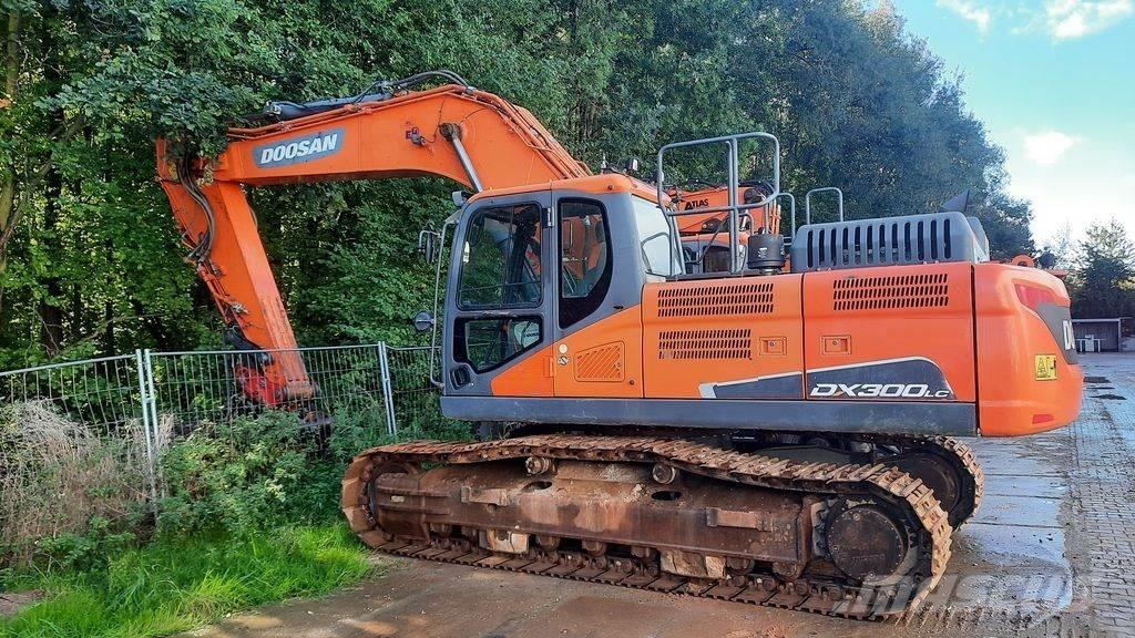 Doosan DX 300 LC-5 Gravemaskiner på larvebånd