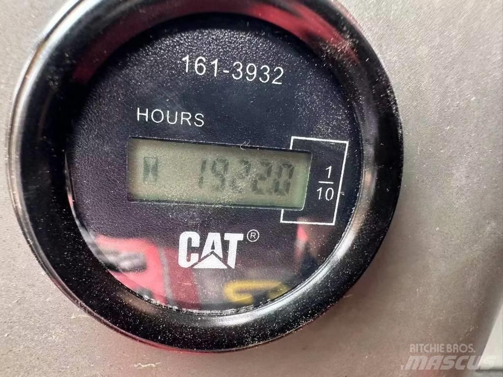 CAT 320 D Gravemaskiner på larvebånd