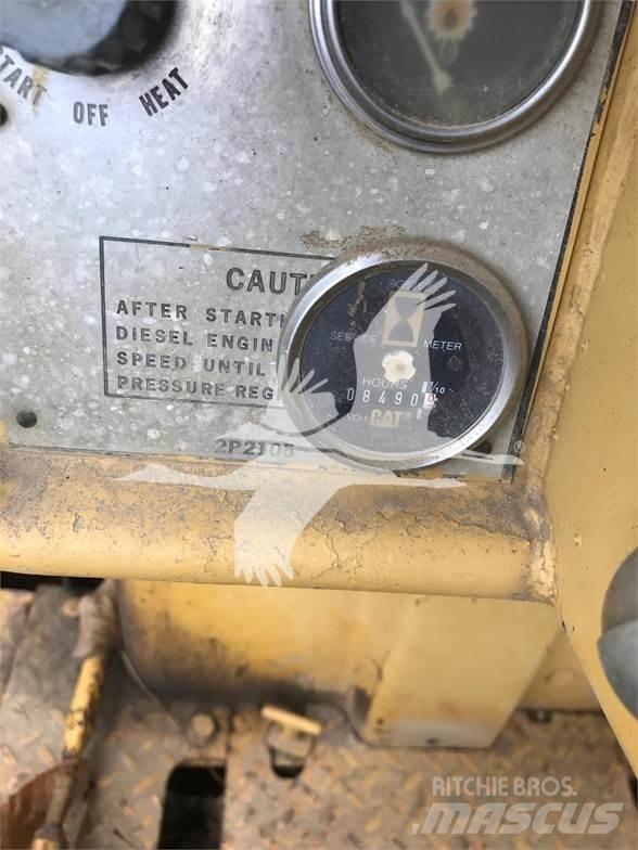 CAT D6C Bulldozer på larvebånd