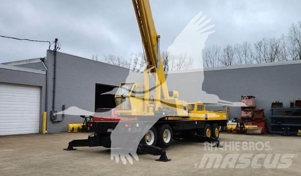 P&H T300A Lastbil med kran