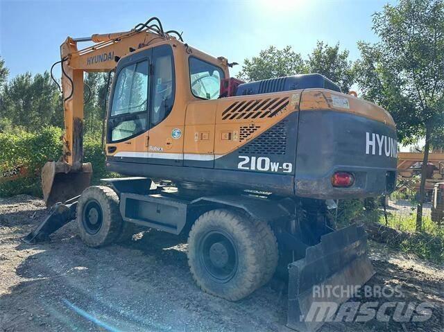 Hyundai 210W Gravemaskiner på hjul
