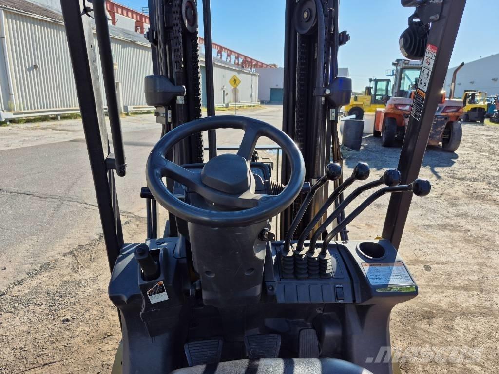 CAT 2C 5000 Gaffeltrucks - andre