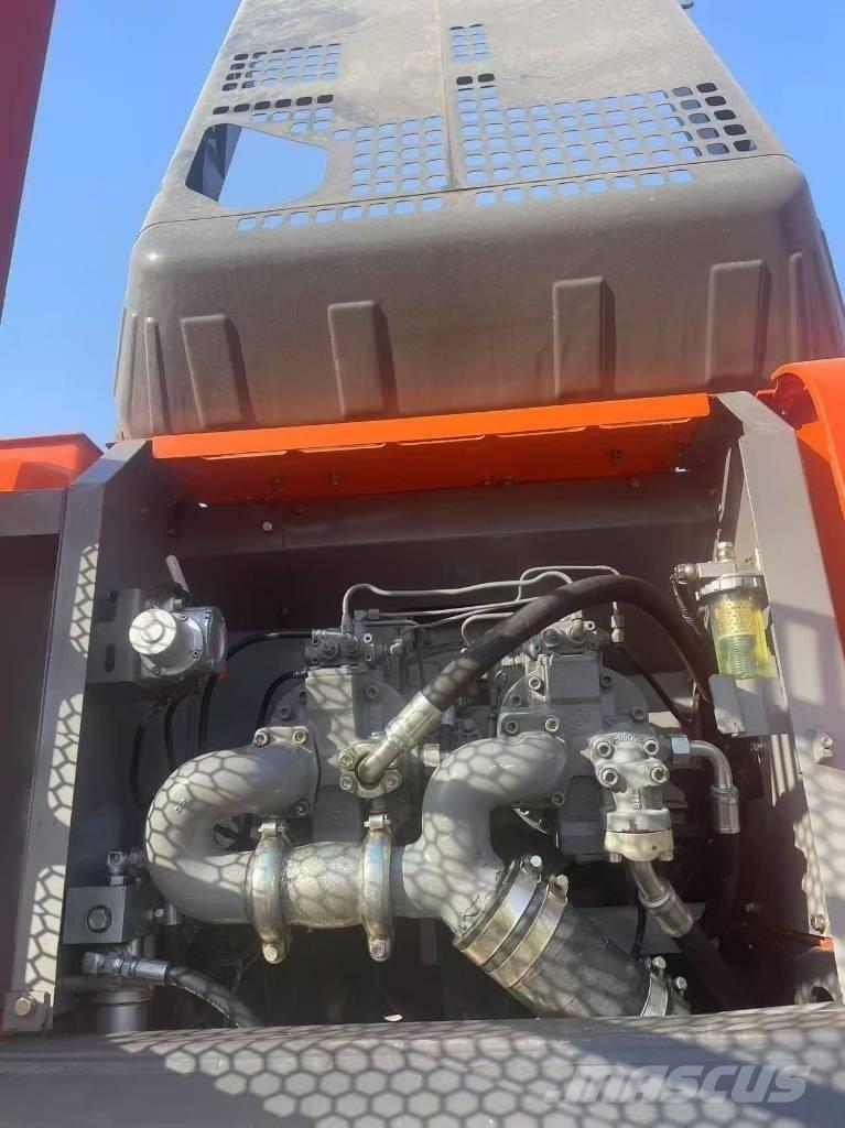 Hitachi ZX 350 Gravemaskiner på larvebånd