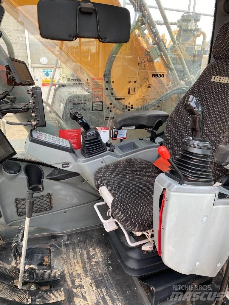 Liebherr R 930 Gravemaskiner på larvebånd