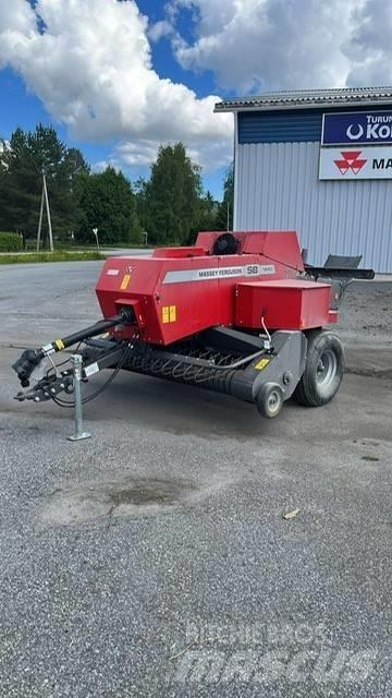 Massey Ferguson 1840 Pressere til firkantede baller