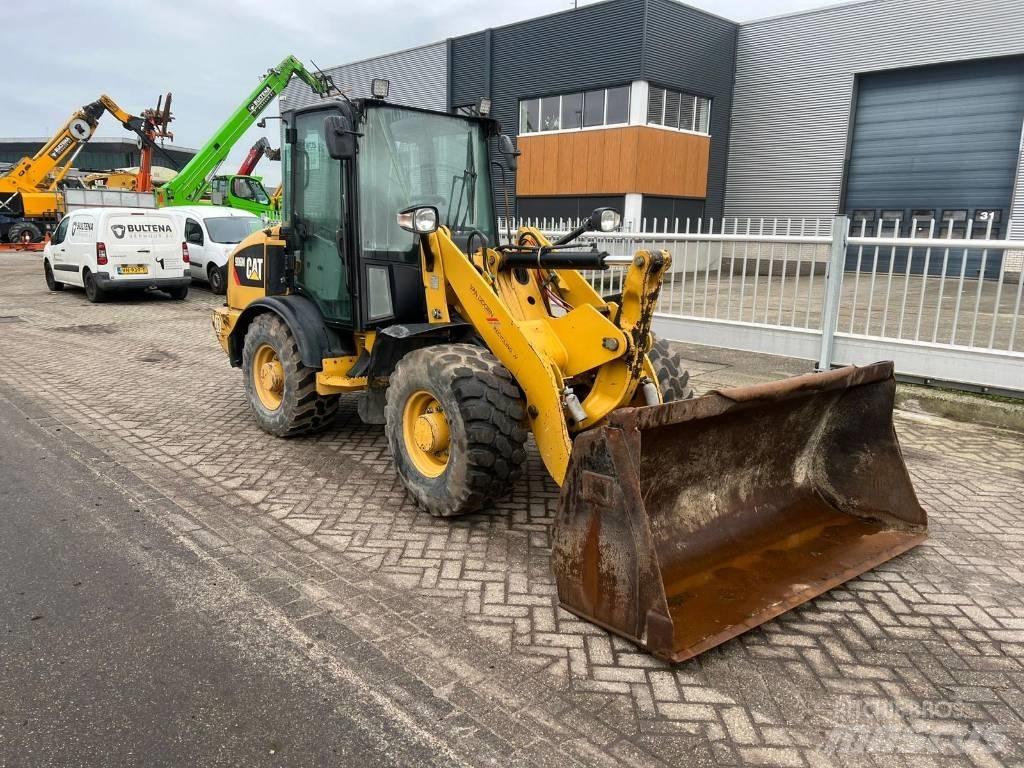 CAT 906 M Læssemaskiner på hjul