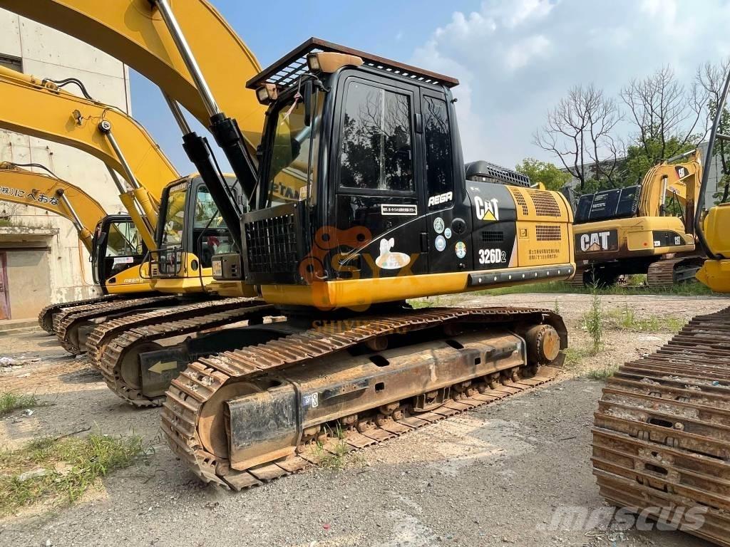 CAT 326 D2 Gravemaskiner på larvebånd