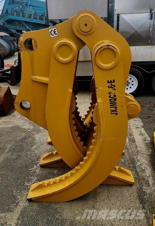  Elephant Grapple Gribere