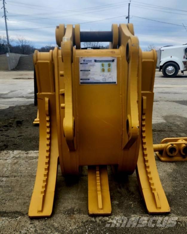  Elephant Grapple Gribere