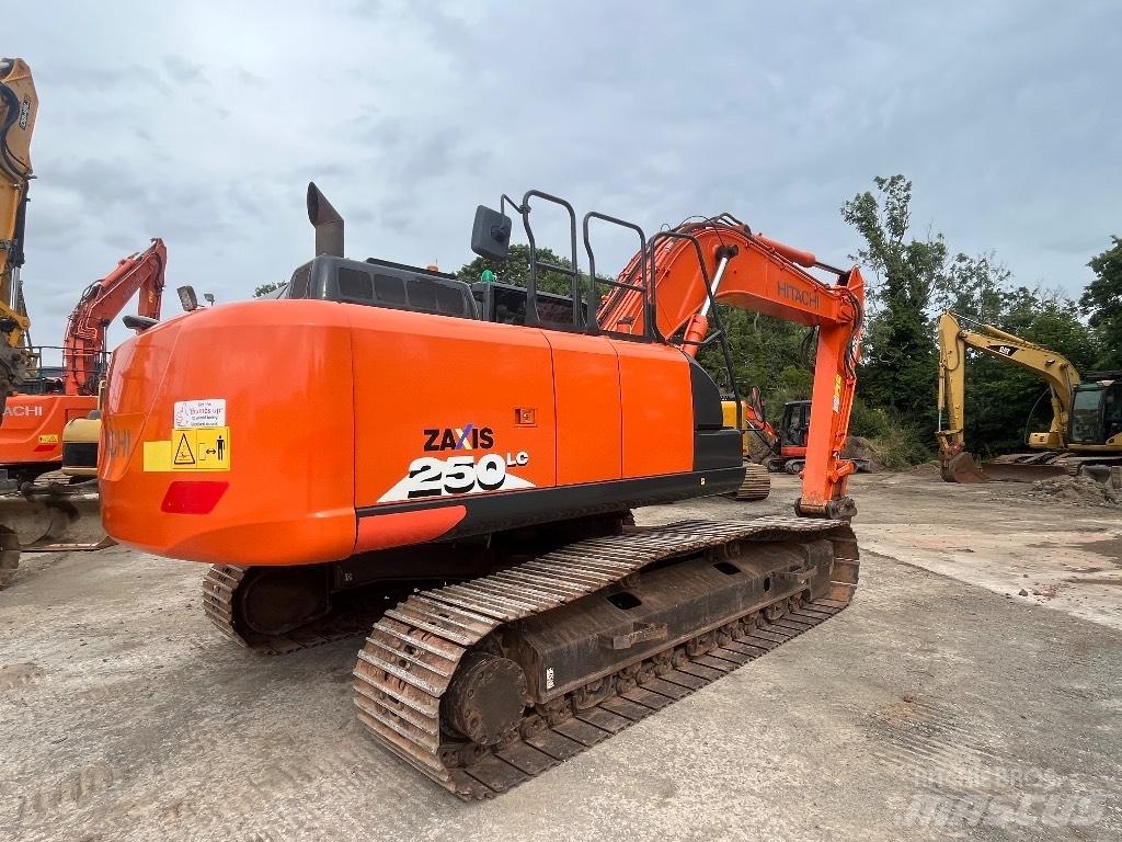 Hitachi ZX 250 LC-6 Gravemaskiner på larvebånd