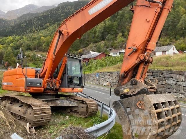 Doosan DX 225 LC-3 Gravemaskiner på larvebånd