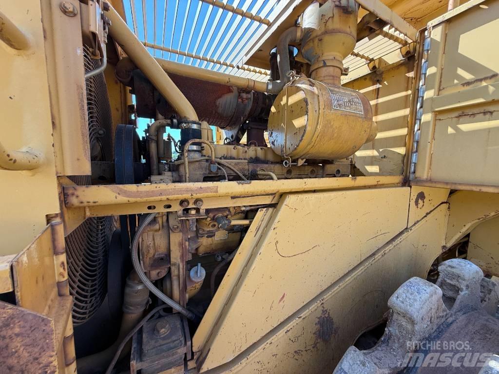 CAT 815 B Jordvibrationstromler