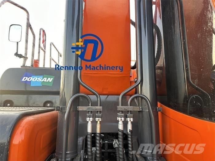 Doosan DX 300LC-9C Gravemaskiner på larvebånd